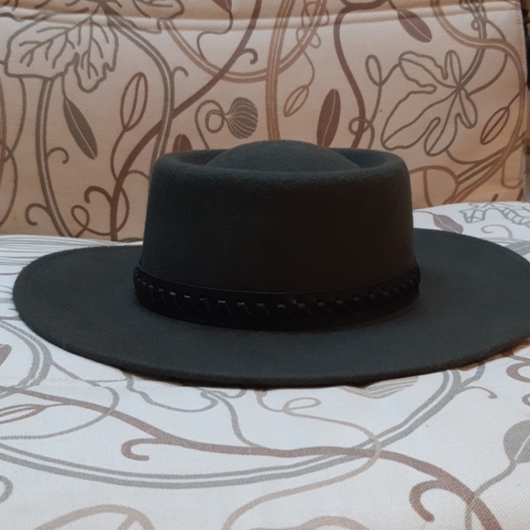 Women's fall hat